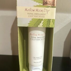 New in Box!: Mellow Moon Dip Total Swellness Hemp Mousse